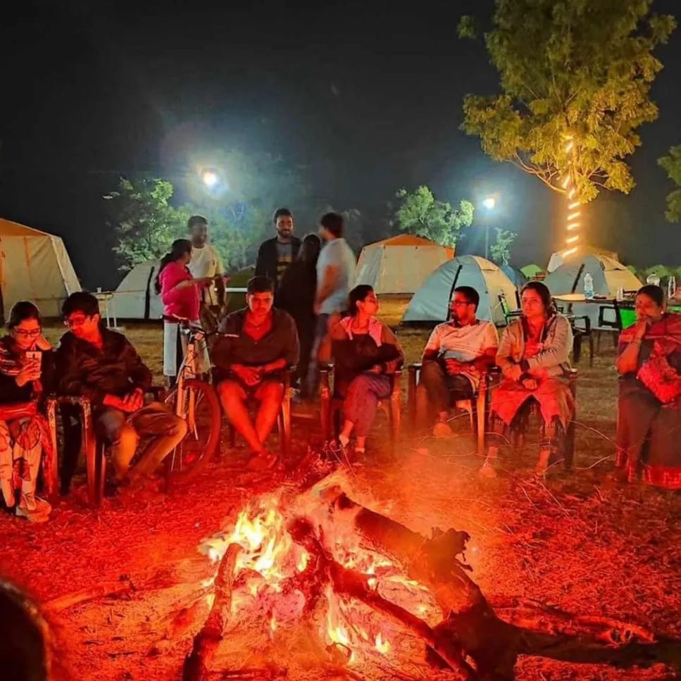 Jungle Stay with Night Bonfire Party